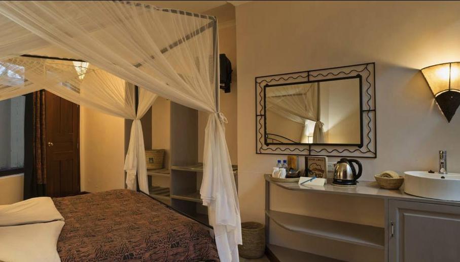Ahadi Lodge Arusha Extérieur photo