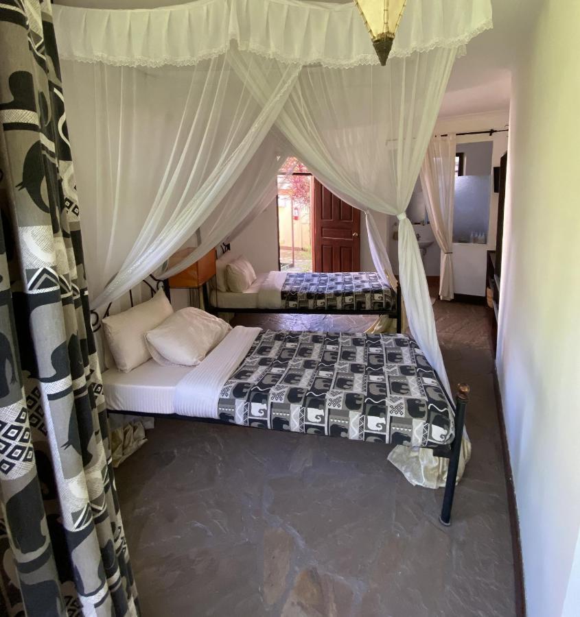 Ahadi Lodge Arusha Extérieur photo