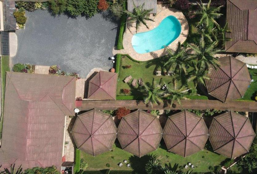 Ahadi Lodge Arusha Extérieur photo